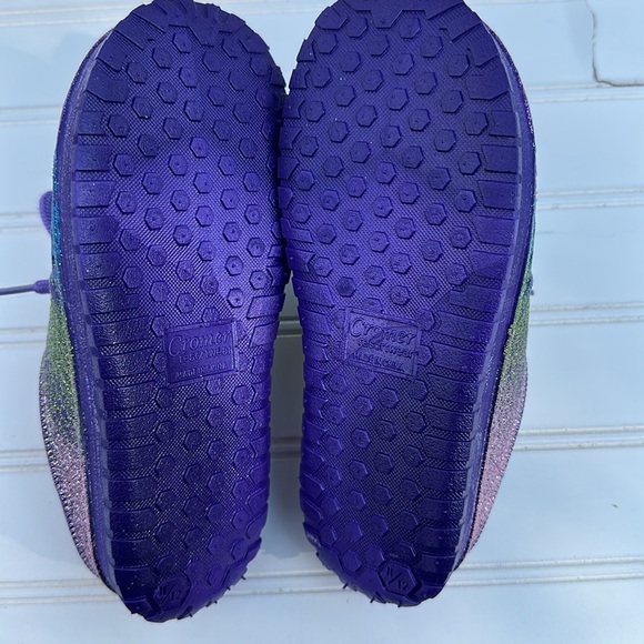 kids slip on‎ resort wear shoes, size 11/12 - Picture 3 of 3